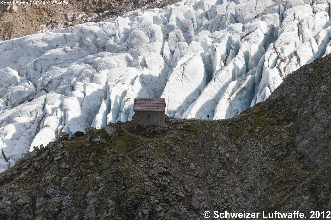 Grünhornhütte SAC, im Gebiet des Tödi. Position: 2'714'674.56, 1'185'527.88